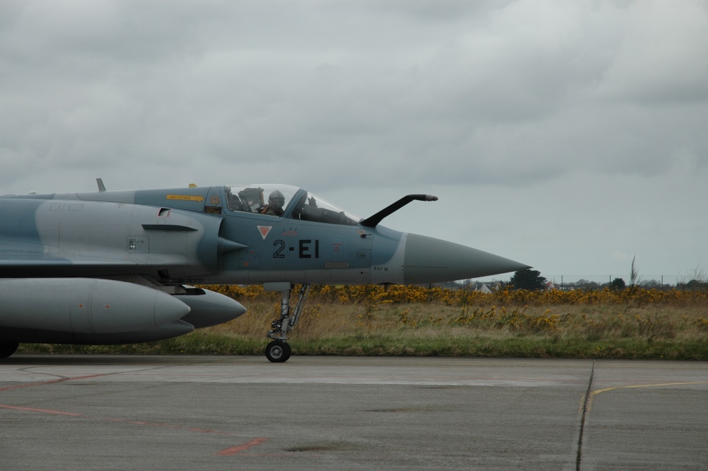 mirage 2000 ... serie de 301 à 400 - Page 15 Dsc_0711