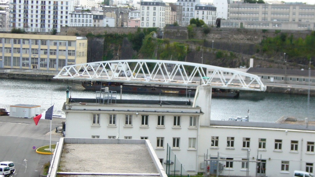 [Les ports militaires de métropole] Port de Brest - TOME 1 - Page 24 Nouvea10