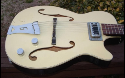 GRETSCH RAMBLER MODEL 6115  Gretsc54