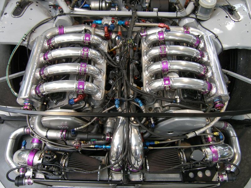 un moteur qui fait petillé les yeux Audi_a11