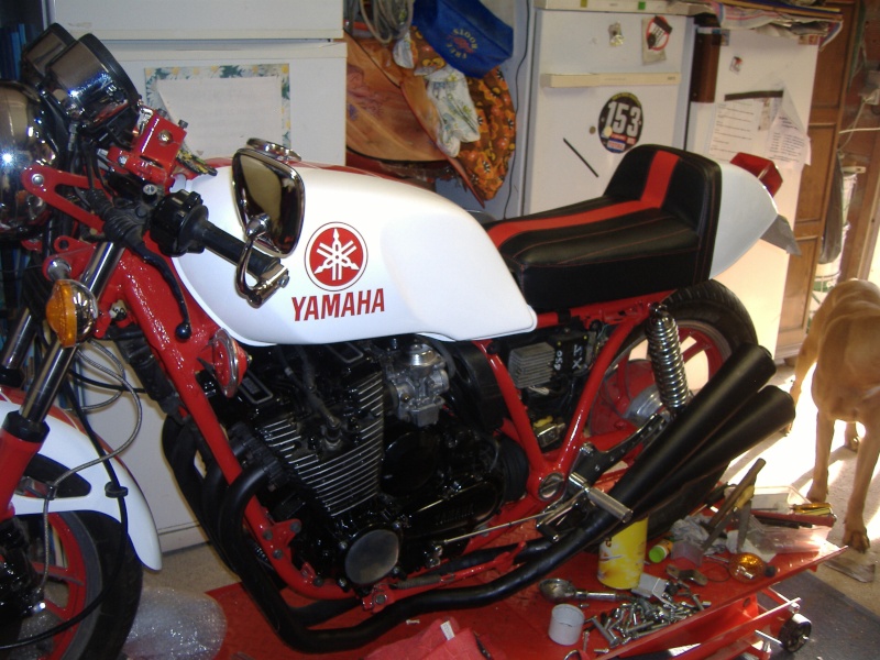 vends ou  échange café racer Yamaha 650 XJ  1400€   VENDU Dscf4117