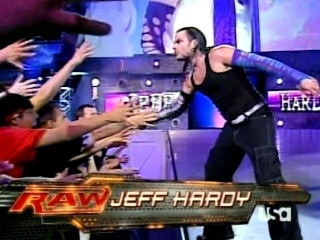 Monday Night RAW - 21.04.08 (Résultats) Jeff_h15
