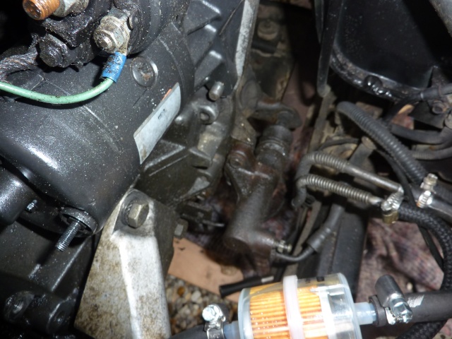 Remplacement embrayage jeep cj7 P1090019