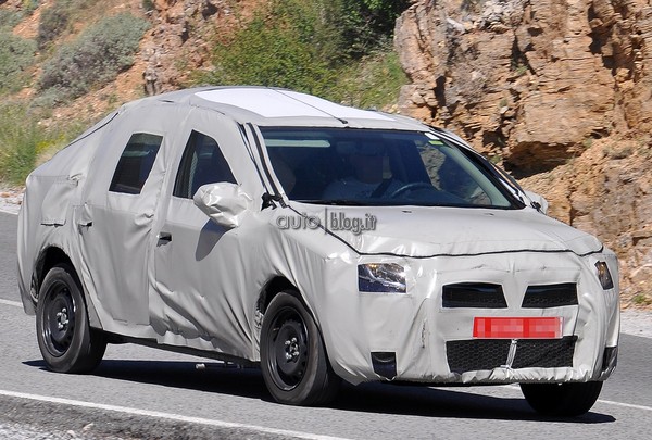 Nouvelle Dacia Logan : Auto Plus n° 1240 du 11.06.12 Logii110