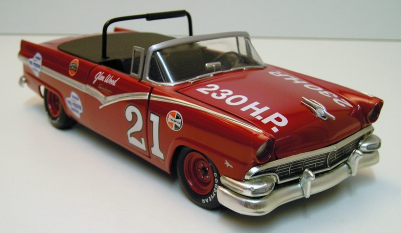 Ford 1956 Nascar P4080013