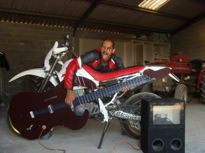  Le concours de aout 2011: Votre moto en mode ROCK'n'ROLL. S73f9511