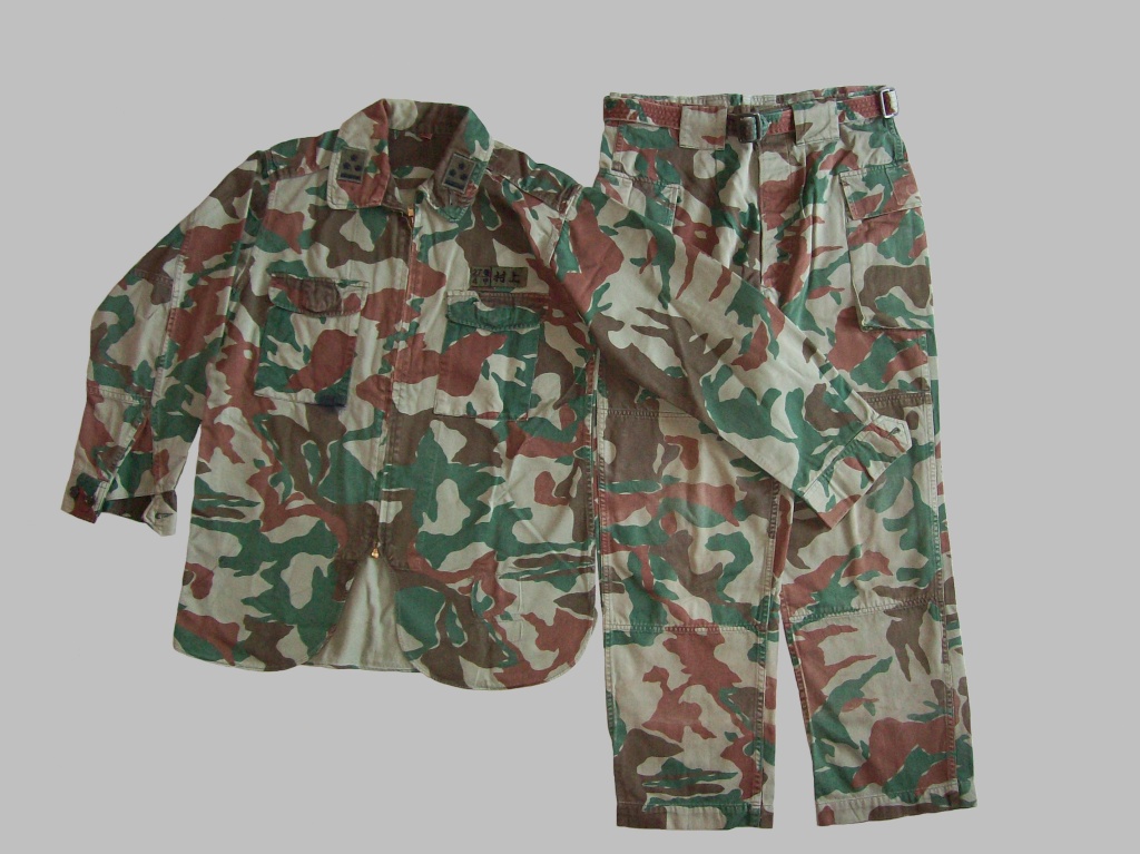Old Pattern camo items 100_5326