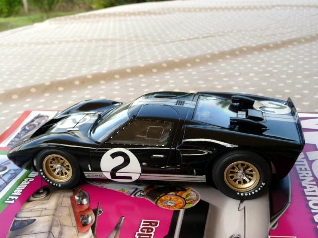 Ford GT40 mK2 1966 - Fujimi 1/24  - Page 4 P1090111