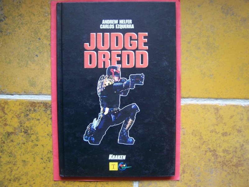 JUDGE DREDD -L'adaptation officielle. 100_1760