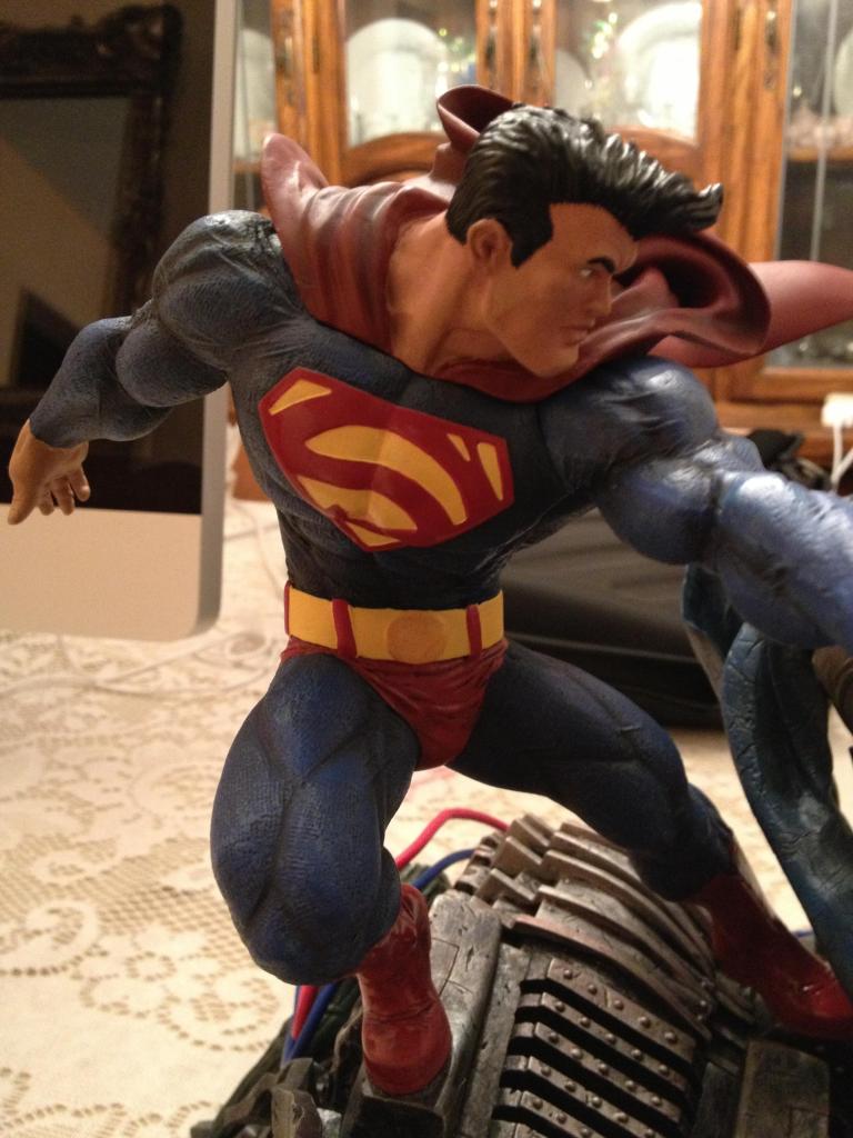 THE DARK KNIGHT RETURNS - Superman VS Batman Statue  410