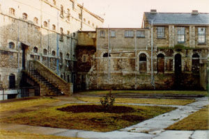 Lieux de tournage : le chteau prison d'Oxford Oxford10