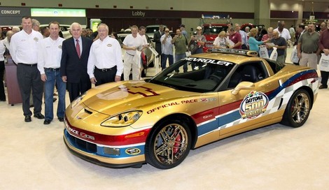 DAYTONA PACE CAR 2008_c10