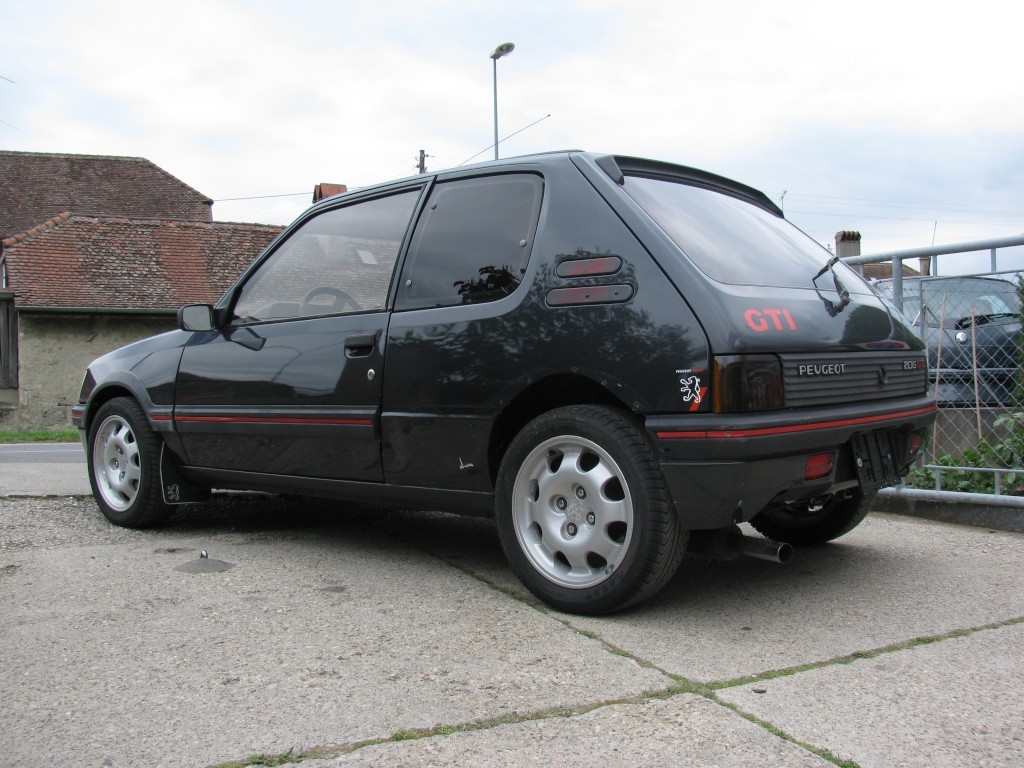[Toyo] 205 GTI Gentry Grise 1987 - Page 3 Photo_10