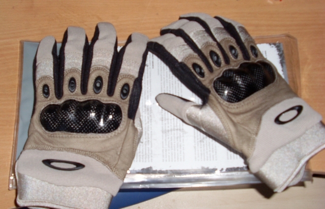[OAKLEY] Tactical Assault - Factory Pilot Gloves Sl380811