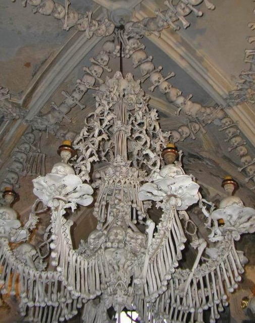 Church Made of HUMAN BONES - Page 2 Bonesc14