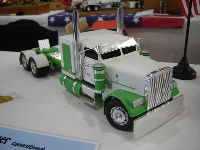 Moirans 2008: Les trucks Dsc06154