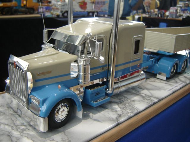 Moirans 2008: Les trucks Dsc06167