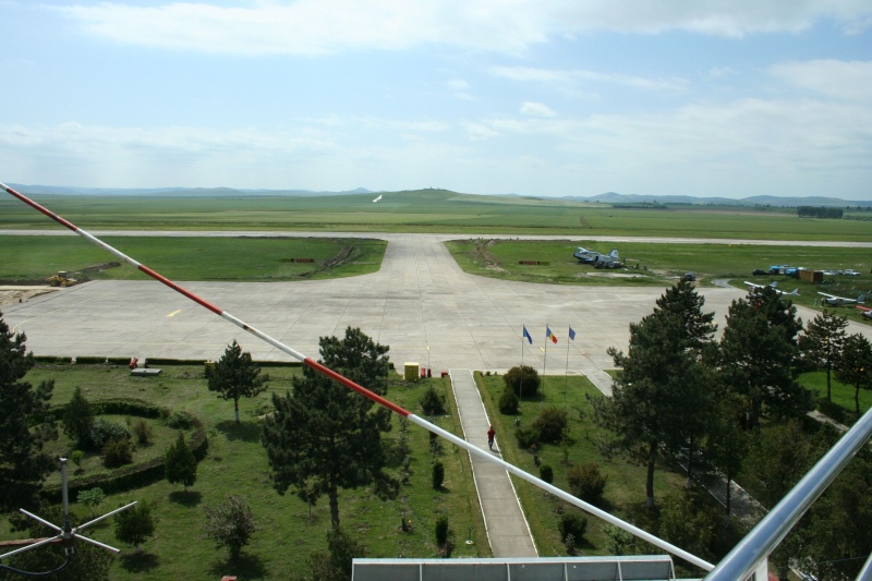 Aeroportul Tulcea (Delta Dunarii) - 2008 Lrtc0210