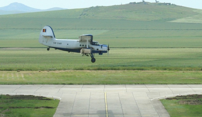 Aeroportul Tulcea (Delta Dunarii) - 2008 Lrtc410