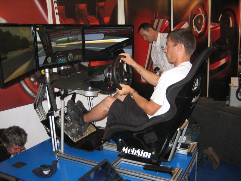 REVONS UN PEU !!!! The VRX iMotion racing simulator Img_0110