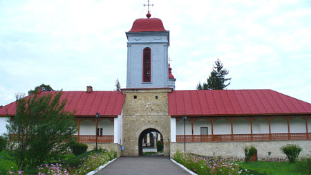 Despre Manastirile din Romania - Pagina 3 Manast10