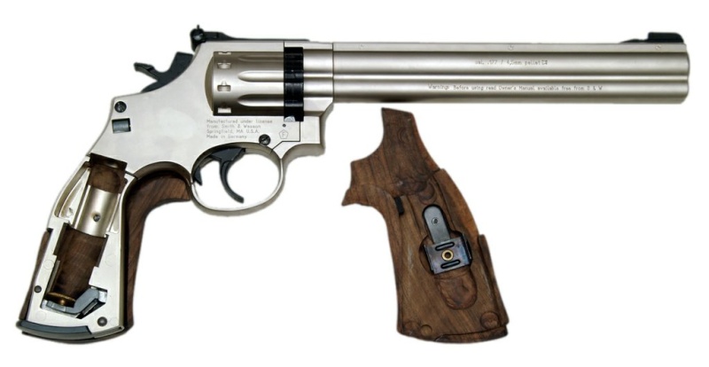 Umarex - Smith & Wesson 586 8' en nickelée ??? P0211