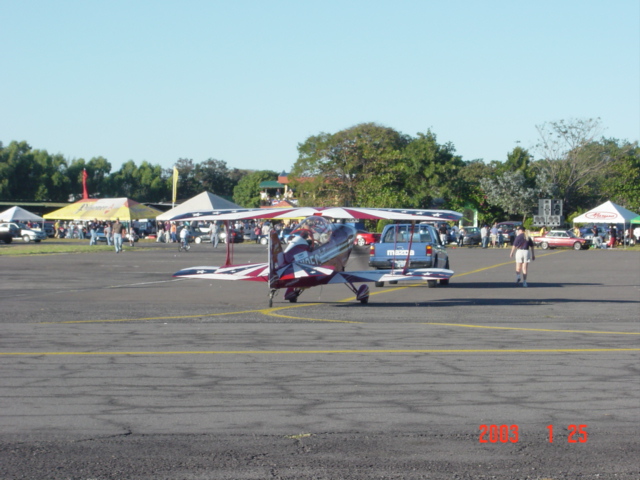 Aeroshow en Ilopango 2003. Dsc00011