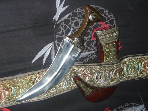 [Article serie couteau traditionnel] Le Kinjal, les couteaux cosaques et leurs usages Djamb10
