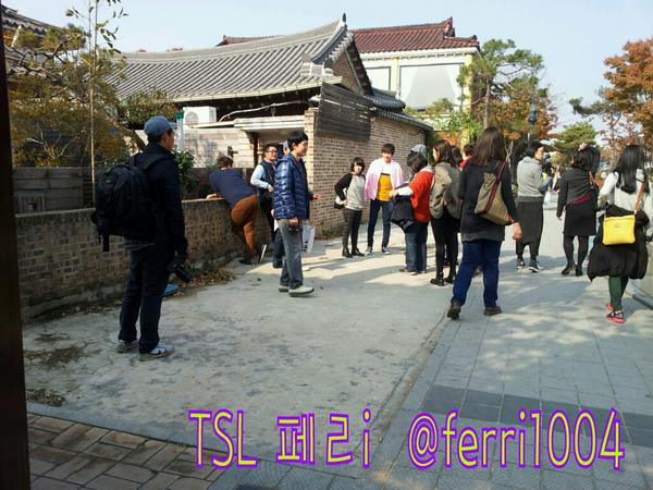 Shindong & Eunhyuk au village Jeonju Hanok / Shindong and Eunhyuk at Jeonju Hanok Village 09-11-12 A7o67w10