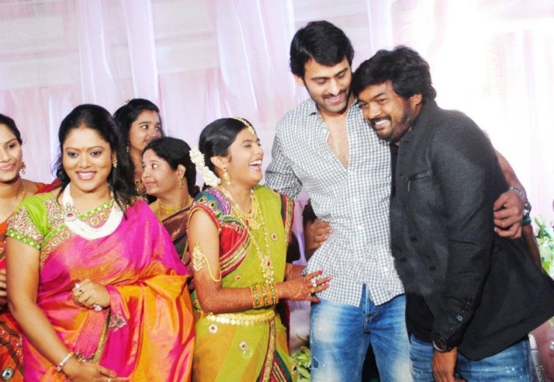 PRABHAS - Page 8 Prabha17