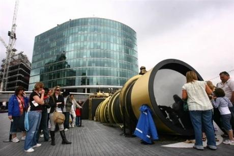 telectroscope LONDRES -NEW YORK Articl10