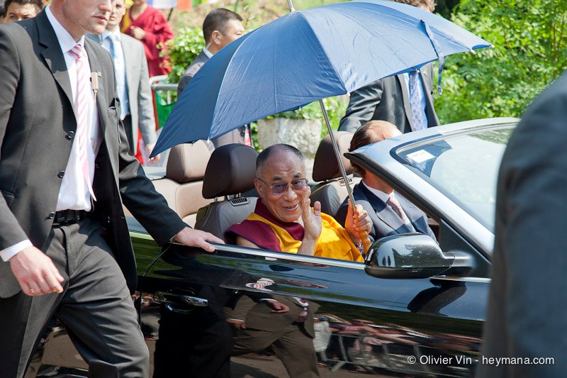 Jeudi 24 mai 2012, visite de Sa Sainteté le Dalaï Lama à l’Institut Yeunten Ling, Huy, Belgique - Page 5 55111610