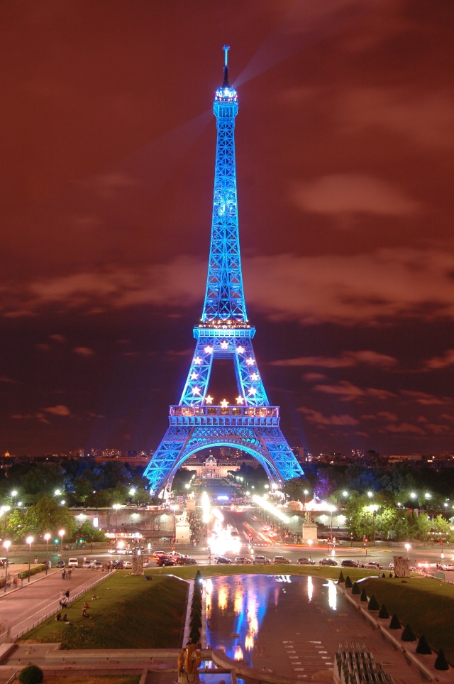 La tour Eiffel bleue, Paris 2008 Dsc_0813