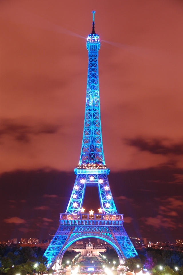 La tour Eiffel bleue, Paris 2008 Dsc_0814