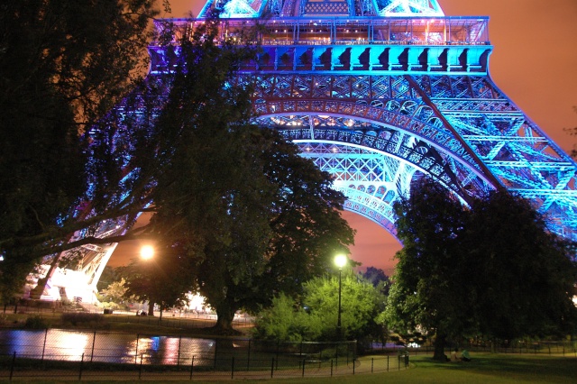 La tour Eiffel bleue, Paris 2008 Dsc_1011