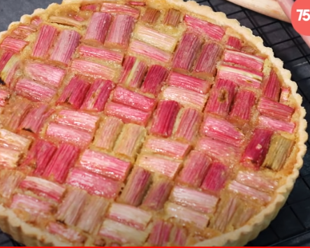 Tarte à la rhubarbe... Captur16