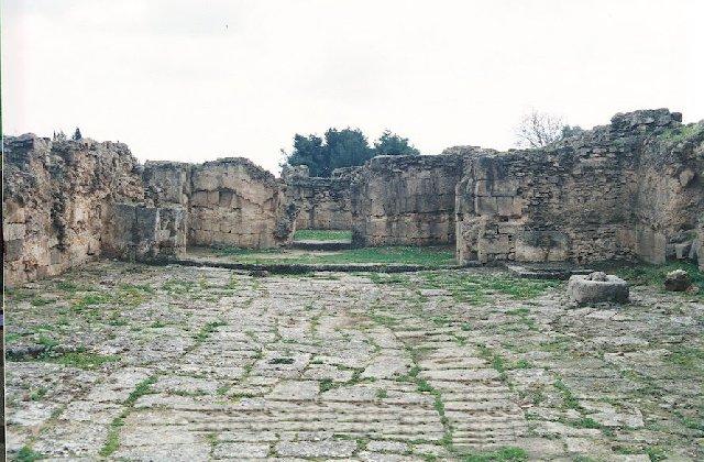 آثار مدينة أوغاريت القديمة بسوريا Ugarit10