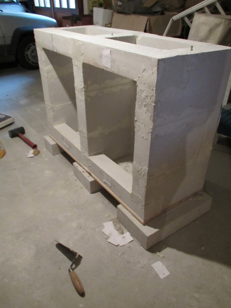 Construction d'un meuble aquarium en Béton Cellulaire Img_0111