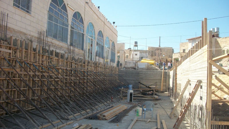 توسعة المسجد الرئيسي للقرية الجزء الرابع اليوم بتاريخ 14/10/2011  Ouuoo647
