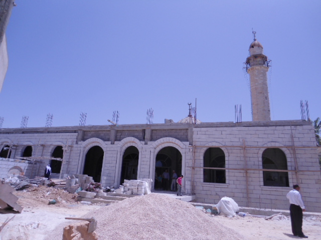 	 توسعة المسجد الرئيسي للقرية الجزء الرابع عشر اليوم بتاريخ 26/5/2012   Pictu338
