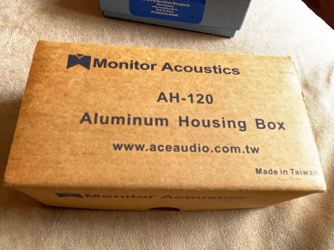 Monitor Acoustic Advanced Double Wall Socket Beryllium AG-Q Receptacles (Used) 08192910