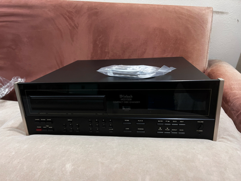 McIntosh MCD7008 CD Changer Player (Used) 55ab2b10