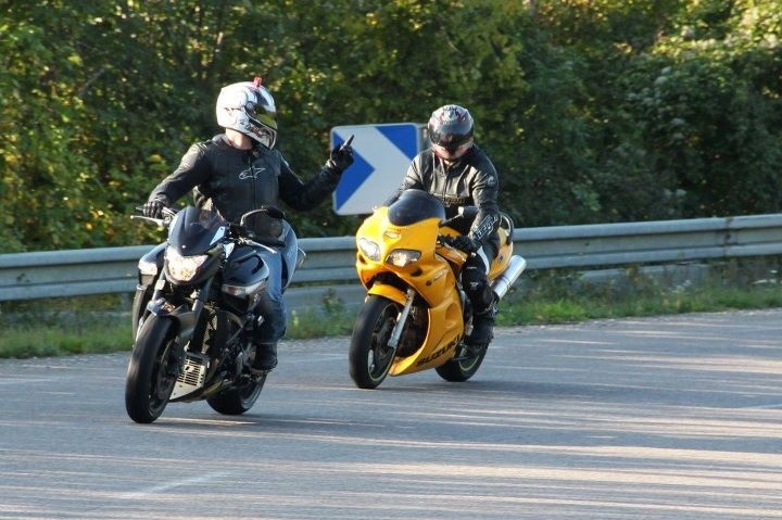 Ben's Zx6r 636 et autre ;) Img_1423