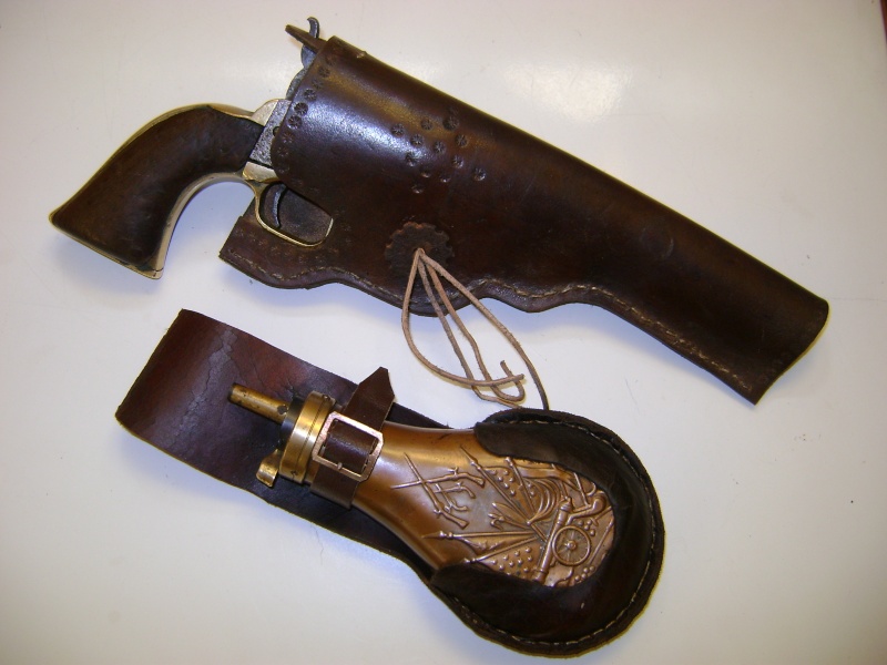 Colt 1851 Navy, une copie ancienne. Dsc06150