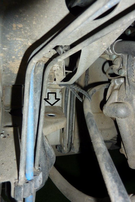 Remplacement des triangles de trains AV,AR(rotules) et amortisseurs sur 986 - Page 3 006_1012
