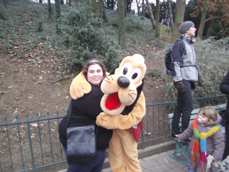 Photos avec les Personnages Disney - Page 5 Pict1514