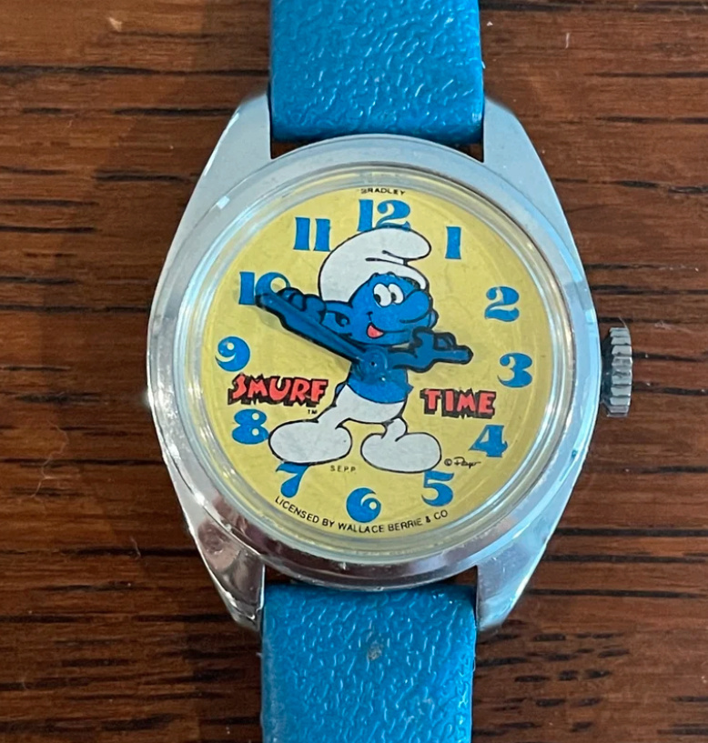 Comment porter une montre avec cadran et bracelet cuir bleu Screen63