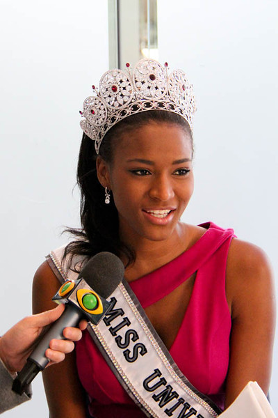 leila -  MISS UNIVERSE 2011 OFFICIAL THREAD: Leila Lopes (Angola) - Page 2 20110911