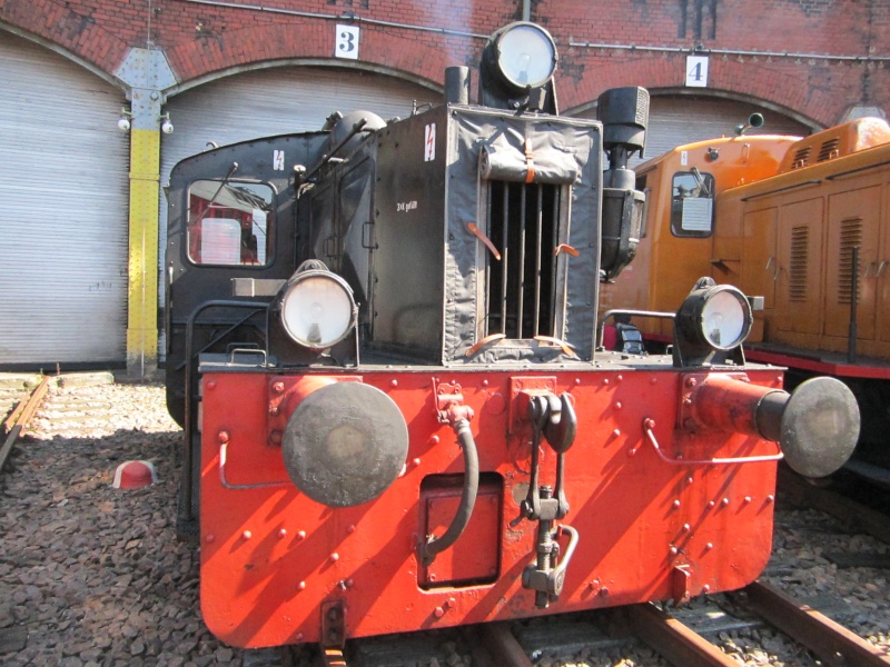 Kleindiesellok Köf II - DB-Baureihe 322-324 - DR BR 100 / 310 Img_0478