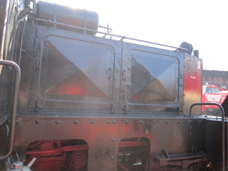 Kleindiesellok Köf II - DB-Baureihe 322-324 - DR BR 100 / 310 Img_0485